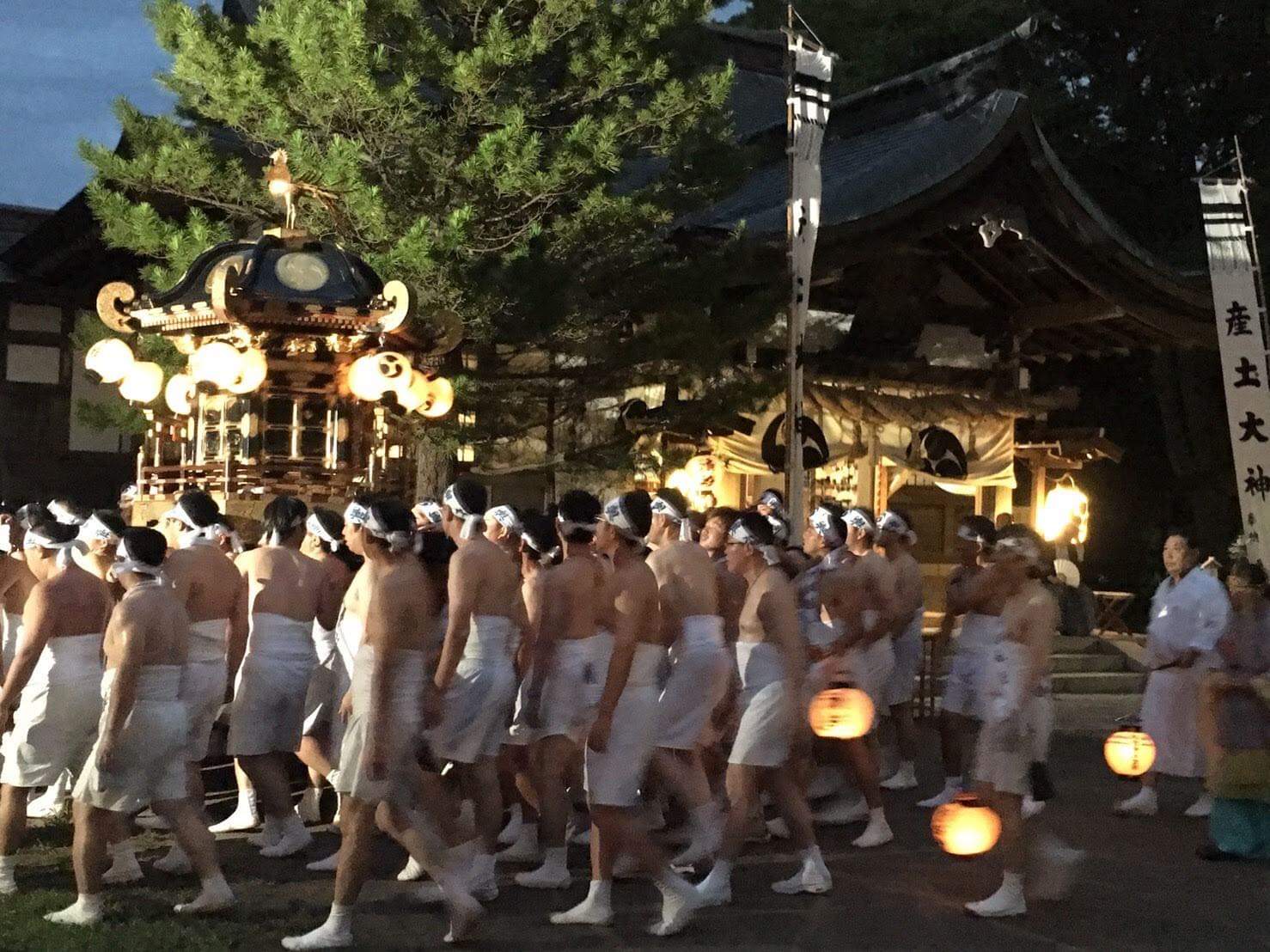 夏の祭典、日吉神社「ご神興祭」。